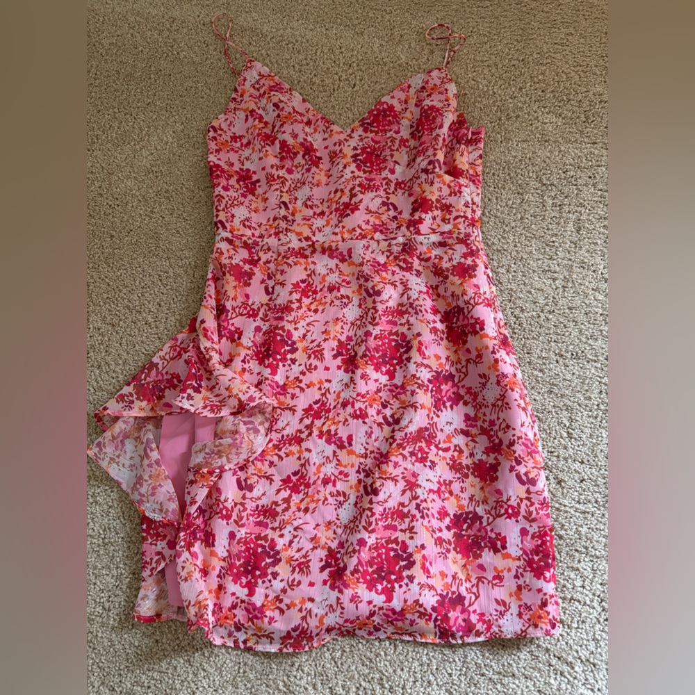 NWOT Superdown Floral Mini Dress with Slit - Picture 3 of 9